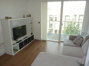 Lounge shot 2- click for photo gallery